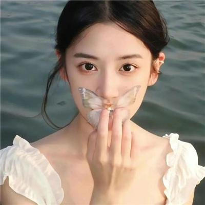 黑衣女子的香气